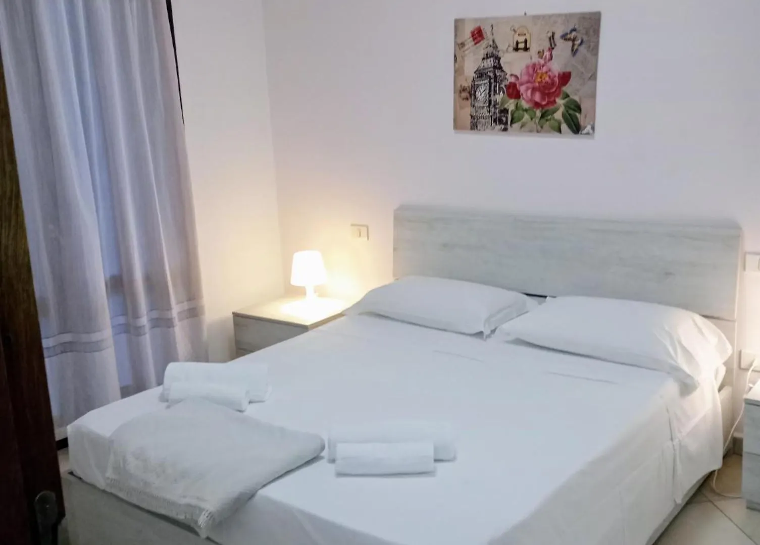 La Casa Di Rossella Nel Cuore Della Citta , Downtown Spacious Apartment オルビア イタリア