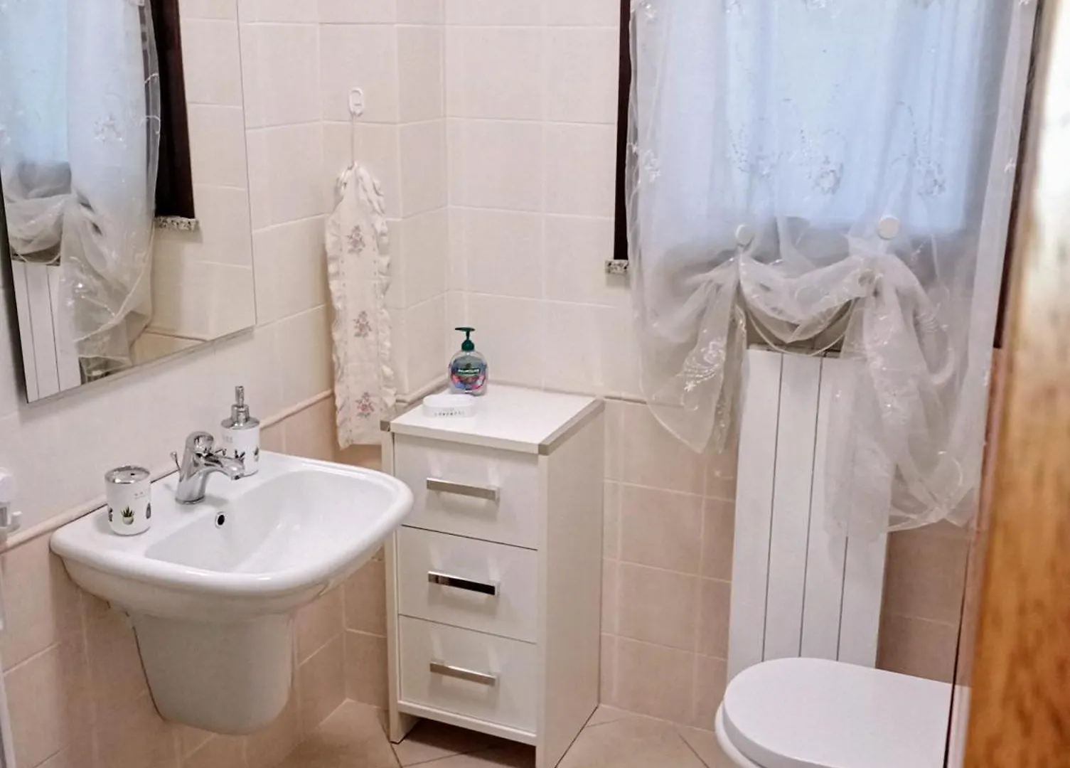 La Casa Di Rossella Nel Cuore Della Citta , Downtown Spacious Apartment オルビア