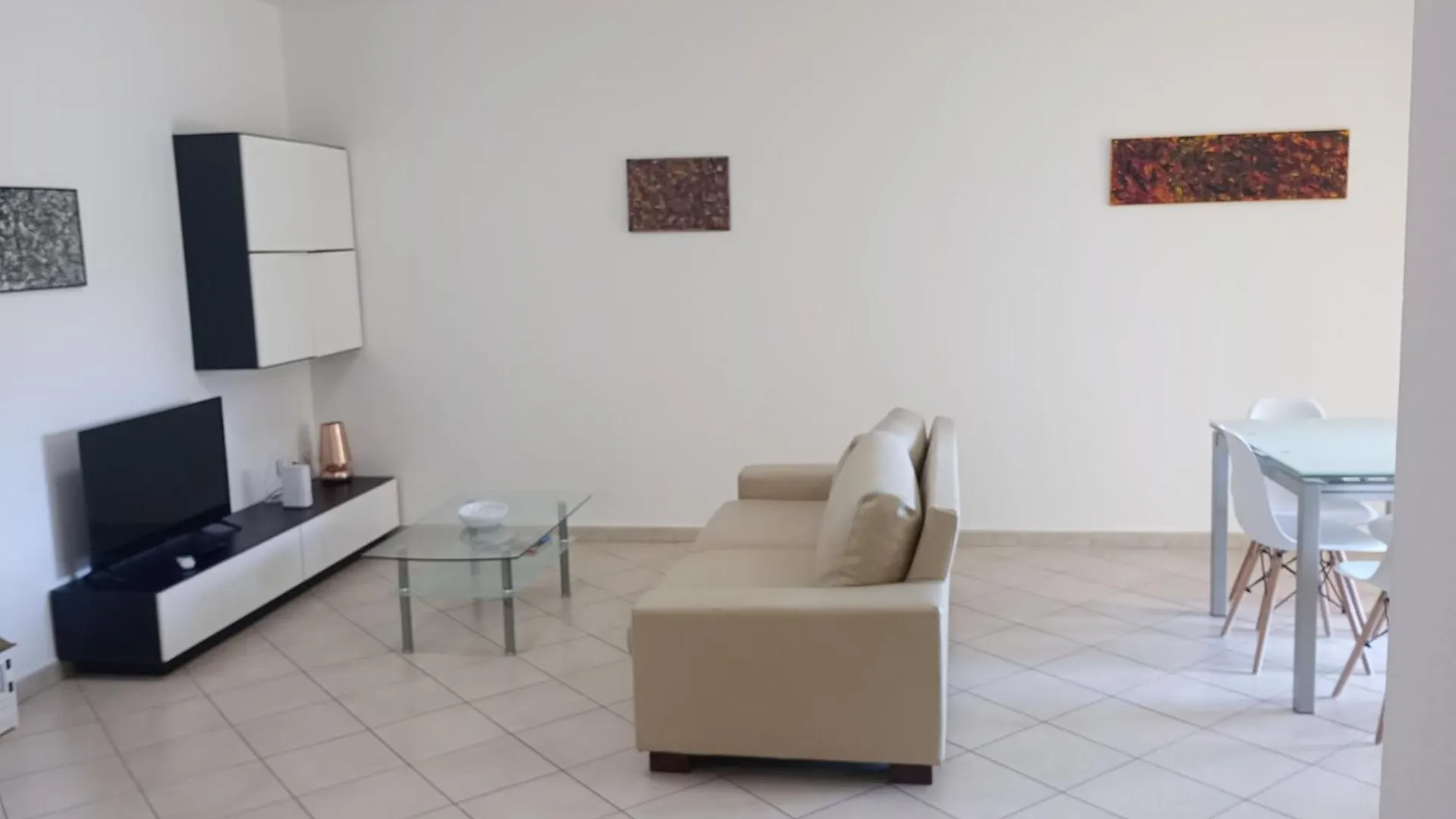 La Casa Di Rossella Nel Cuore Della Citta , Downtown Spacious Apartment オルビア イタリア